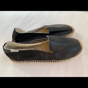 SOLUDOS Black Leather “Smoking Slipper” size 7